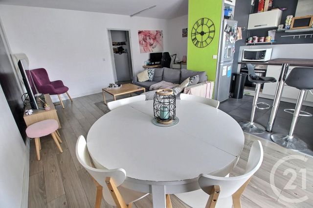 Appartement F2 à louer - 2 pièces - 53.74 m2 - MERIGNAC - 33 - AQUITAINE - Century 21 A.C.O.
