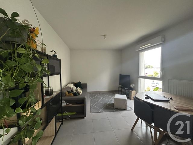 Appartement T3 à louer - 3 pièces - 62.11 m2 - MERIGNAC - 33 - AQUITAINE - Century 21 A.C.O.