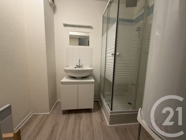 Appartement Duplex à louer - 2 pièces - 42.87 m2 - CASTELNAU DE MEDOC - 33 - AQUITAINE - Century 21 A.C.O.