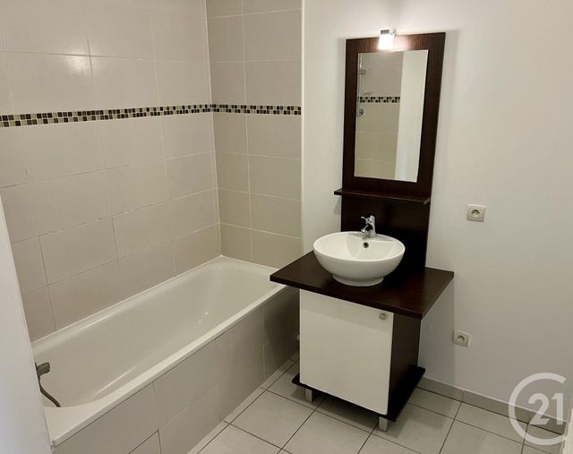 Appartement F3 à louer - 3 pièces - 57.81 m2 - MERIGNAC - 33 - AQUITAINE - Century 21 A.C.O.