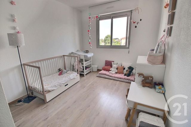 Appartement F4 à louer - 4 pièces - 85.72 m2 - MERIGNAC - 33 - AQUITAINE - Century 21 A.C.O.