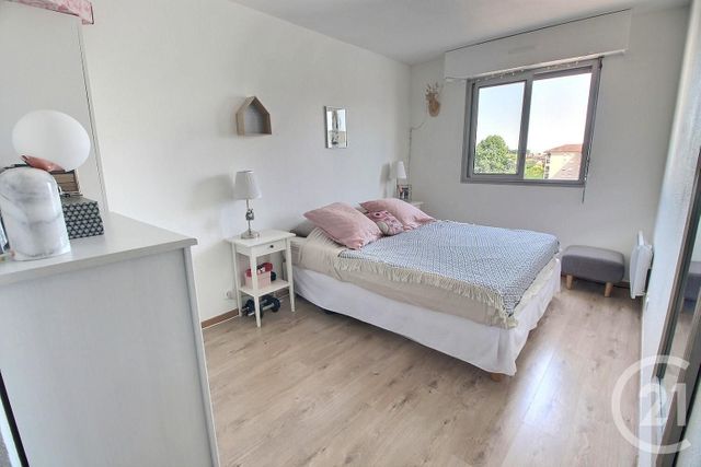 Appartement F4 à louer - 4 pièces - 85.72 m2 - MERIGNAC - 33 - AQUITAINE - Century 21 A.C.O.