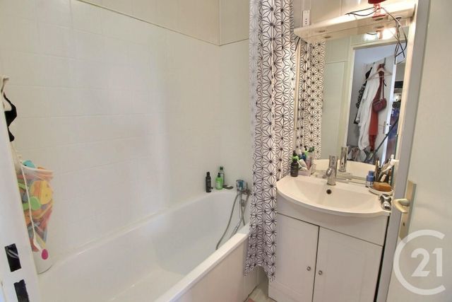 Appartement F4 à louer - 4 pièces - 85.72 m2 - MERIGNAC - 33 - AQUITAINE - Century 21 A.C.O.