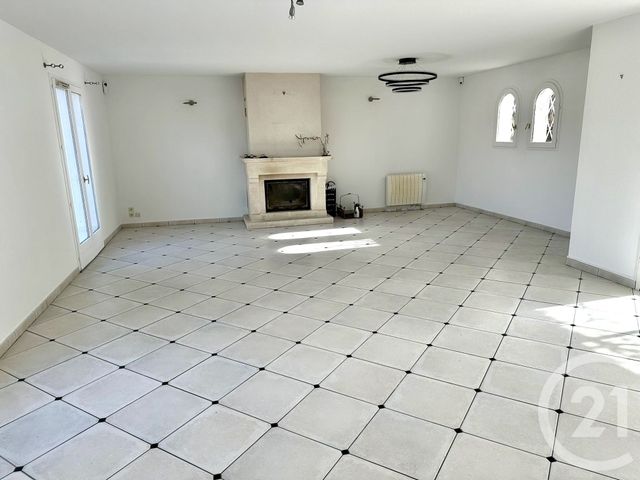 maison à louer - 5 pièces - 154.12 m2 - ST JEAN D ILLAC - 33 - AQUITAINE - Century 21 A.C.O.