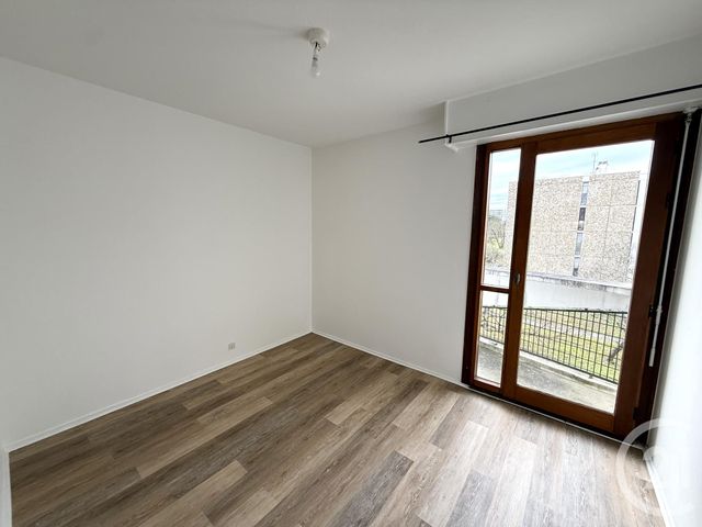 Appartement T3 à louer - 3 pièces - 57.4 m2 - PESSAC - 33 - AQUITAINE - Century 21 A.C.O.