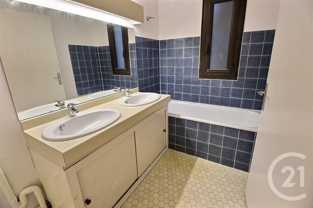 Appartement F4 à louer - 4 pièces - 84.81 m2 - BORDEAUX - 33 - AQUITAINE - Century 21 A.C.O.