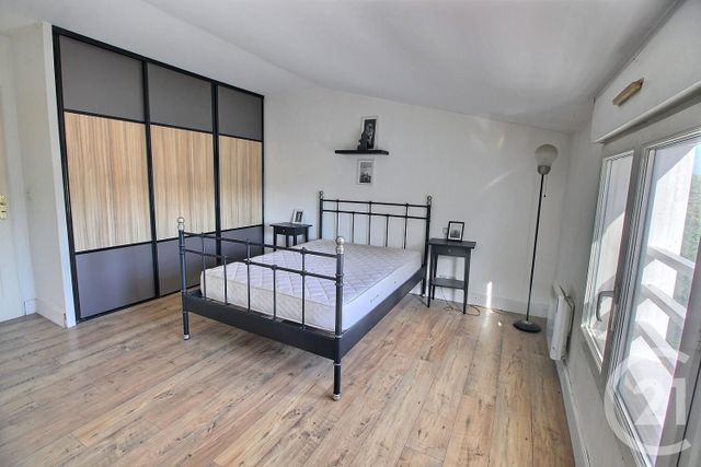 Appartement T2 à louer - 2 pièces - 45.73 m2 - PESSAC - 33 - AQUITAINE - Century 21 A.C.O.