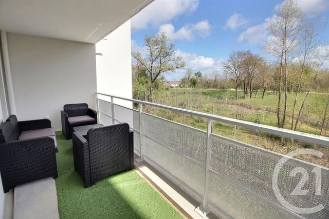 Appartement F4 à louer - 4 pièces - 91.0 m2 - BRUGES - 33 - AQUITAINE - Century 21 A.C.O.