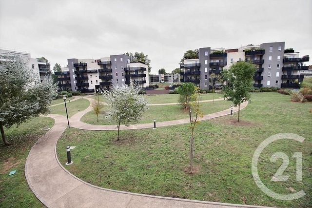 Appartement F3 à louer - 3 pièces - 65.48 m2 - BRUGES - 33 - AQUITAINE - Century 21 A.C.O.