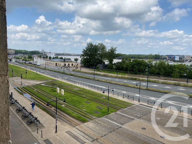Appartement F3 à louer - 3 pièces - 89.05 m2 - BORDEAUX - 33 - AQUITAINE - Century 21 A.C.O.