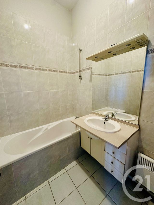 Appartement F3 à louer - 3 pièces - 89.05 m2 - BORDEAUX - 33 - AQUITAINE - Century 21 A.C.O.